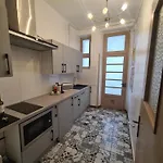 Spacious Luxury 2 Bed * Carcassonne