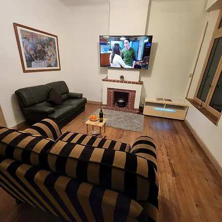 아파트 Spacious Luxury 2 Bed