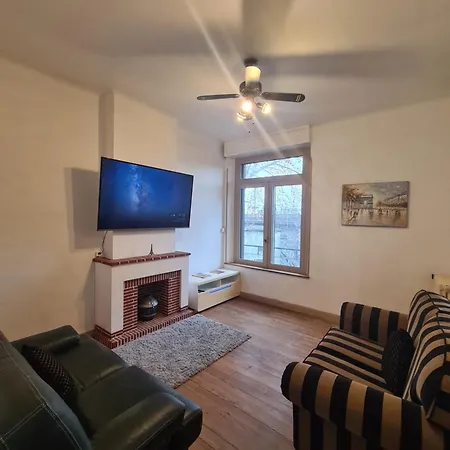 Spacious Luxury 2 Bed Apartment