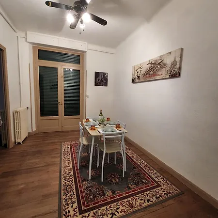 Апартаменти Spacious Luxury 2 Bed *