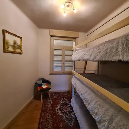 Апартаменти Spacious Luxury 2 Bed Каркассонн