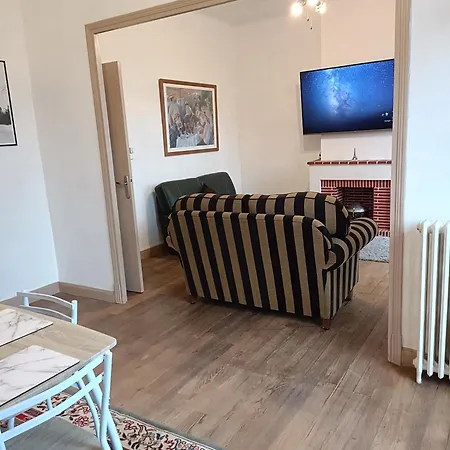 Апартаменти Spacious Luxury 2 Bed *