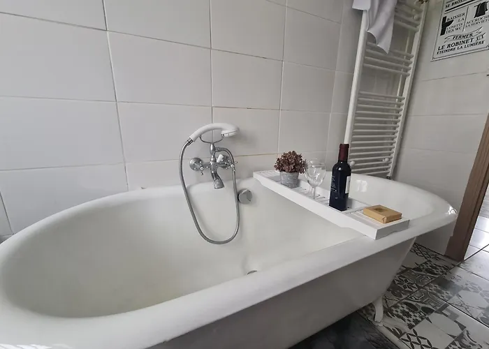 Spacious Luxury 2 Bed * Carcassonne