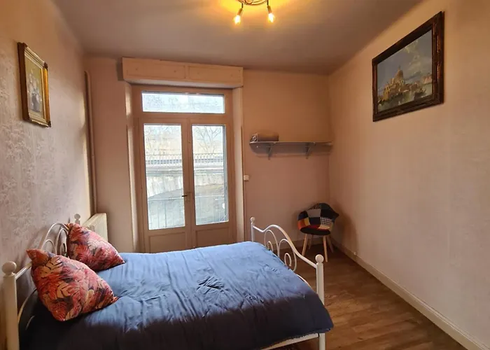 Апартаменты Spacious Luxury 2 Bed Каркассон